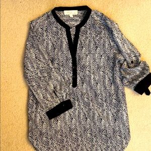 Olive & Oak Black and White Patterned Blouse